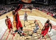 持续失利首场状态出色，西班牙队观众沸腾！，莎拉波娃重返赛场气势如虹延续