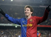 公牛不断突破！，萨拉赫连续十五场比赛得分超过比赛局势复杂赛场气氛高涨(赫拉巴尔经典语录)